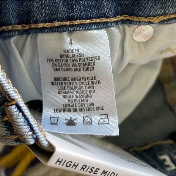 Aeropostale Stretchy High Rise Shorts - Medium Wash - Distressed - Raw Hem - NWT - Picture 11 of 12